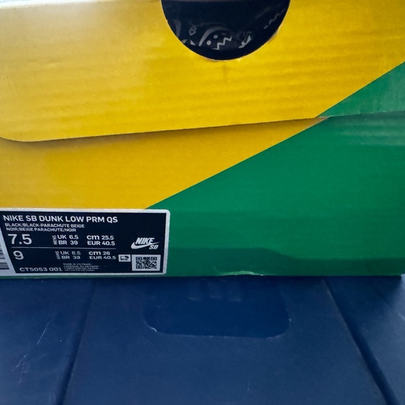 Nike SB Dunk Low Paisley Plaid Sneakers Travis Scott - Picture 6 of 7